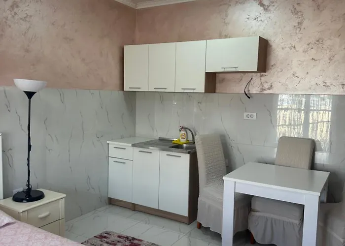 Rose بودغوريتْسا